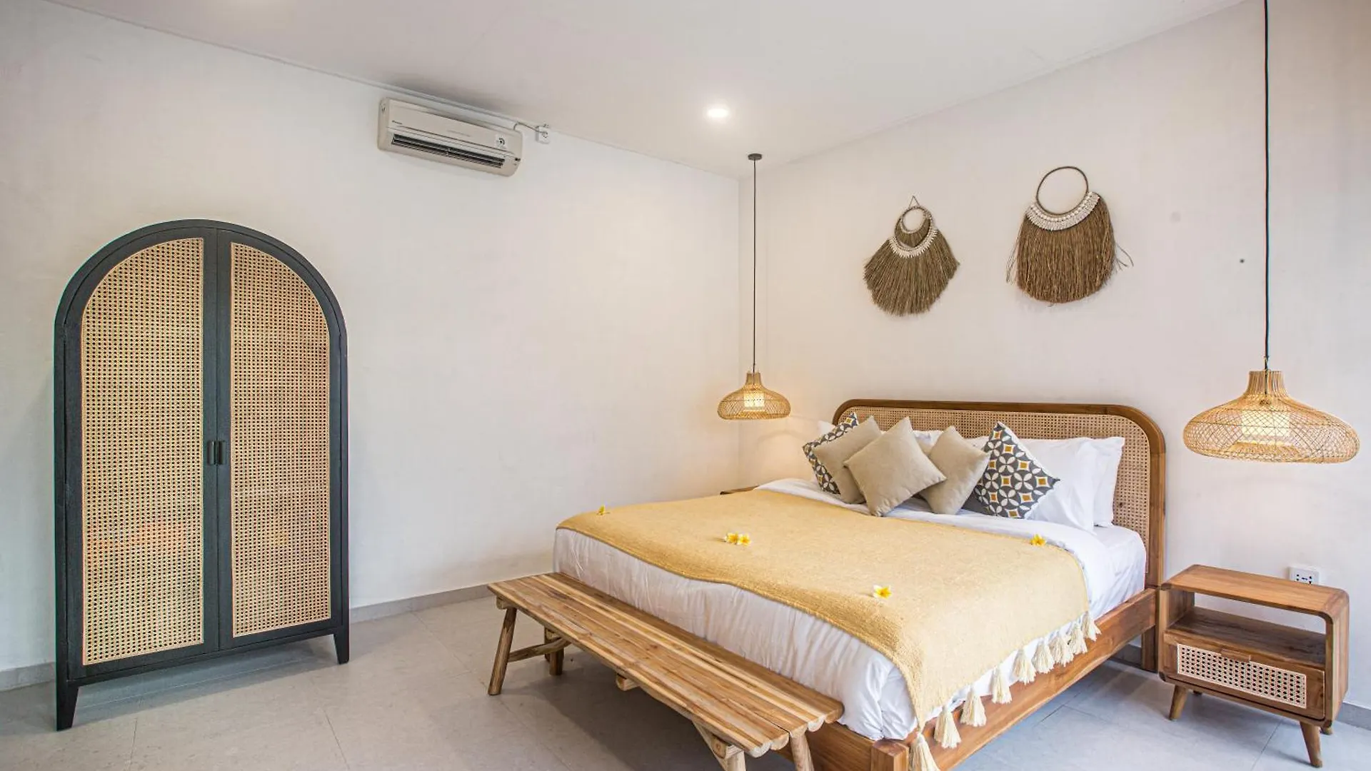 Villa Lemone 3 By Bali Villa Solutions سمينياك