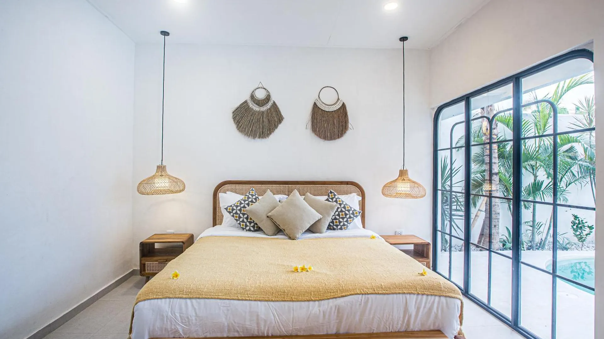 Villa Lemone 3 By Bali Villa Solutions سمينياك