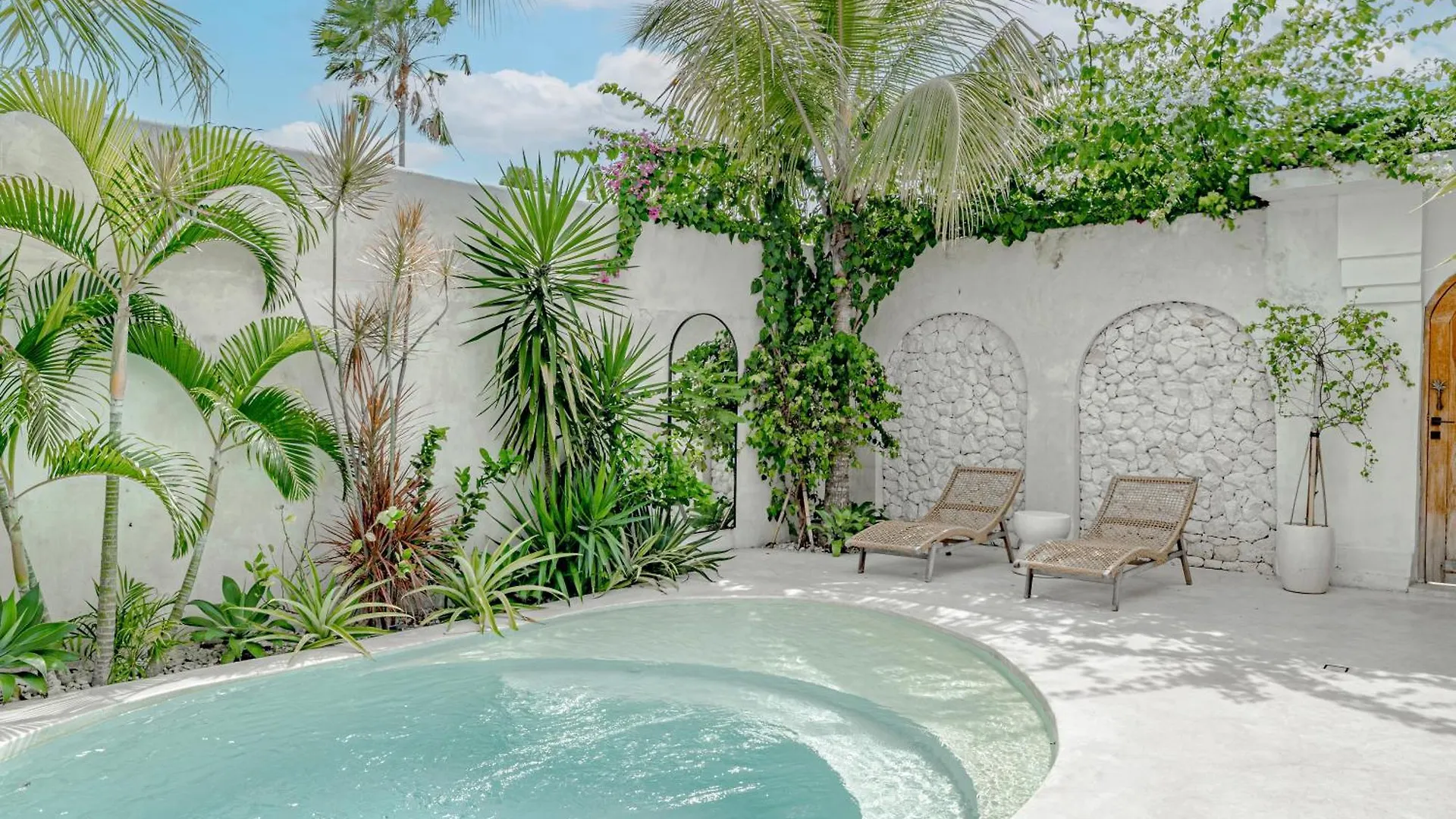 Villa Lemone 3 By Bali Villa Solutions سمينياك 0*,  إندونيسيا