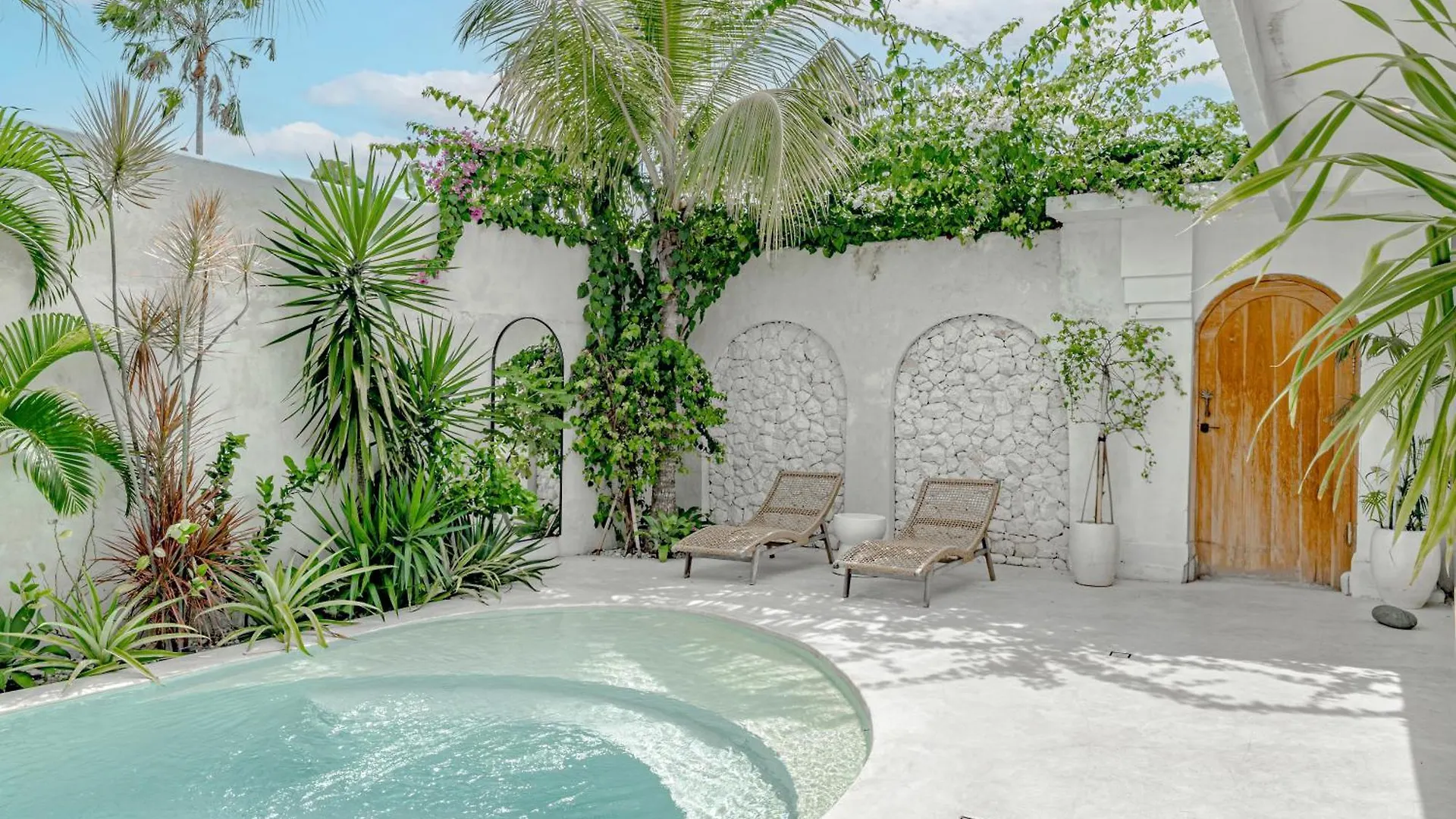 Villa Lemone 3 By Bali Villa Solutions Seminyak Indonesia