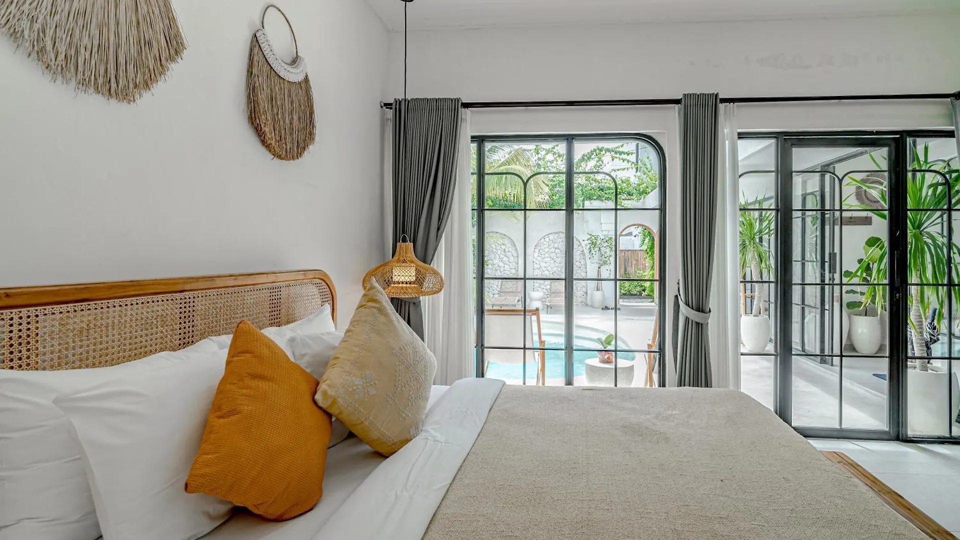 Villa Lemone 3 By Bali Villa Solutions Seminyak